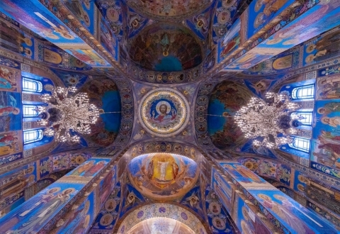 photo-1550482753-428ea8f7c863