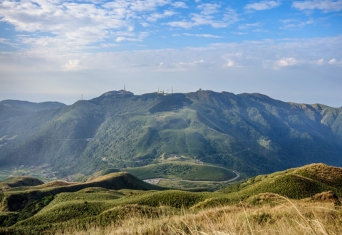 photo-1625913953480-5372397ef556