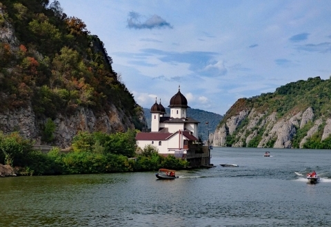 ROMANIA 5