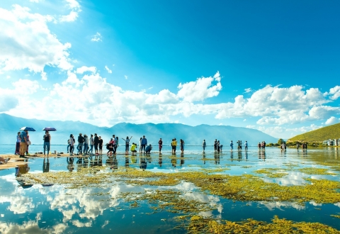 in-yunnan-province-2098392_1280-erhai lake